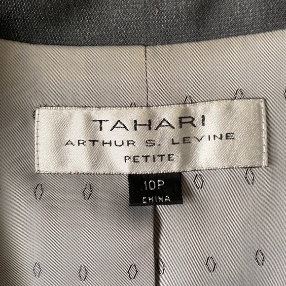 Beautiful pantsuit - Picture 2 of 2